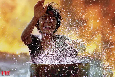 Fajr festival highlights Amir Naderi’s Runner in official poster