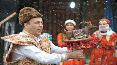 تکم‌گردانی و آموزش عروسک تکم در موزه ملی ملک