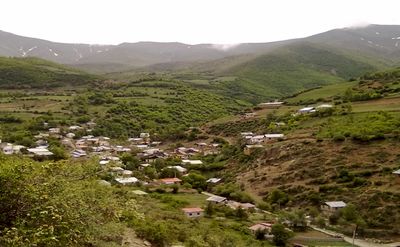 روستایی که یک پای آن در مد ایران است و پای دیگرش در اسپانیا / فیلم