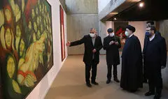 دیدار رئیس جمهوری با هنرمندان تجسمی و بازدید از نمایشگاه «آینه در آینه» | رئیسی: هنر از ابزارها و جلوه‌های مهم جهاد تبیین است