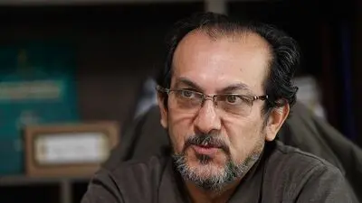 علیرضا رضاداد:
فرصت اشتباه کردن در خلق آثار دینی به هنرمند داده نشده است