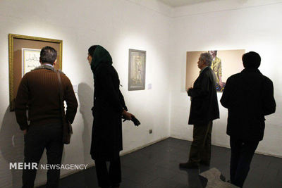 Works by Iranian art elites on display at Tehran gallery  