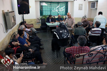 نشست نقد و بررسی کتاب "من مرده بودم که هانیه عاشقم شد"