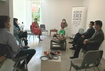 نشست مدیرکل هنرهای تجسمی با هیأت مدیره انجمن نگارخانه‌داران تهران