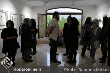 نمایشگاه نقاشی احمدرضا احمدی با عنوان "هزار اقاقیا در چشم تو هیچ بود" در گالری کاما