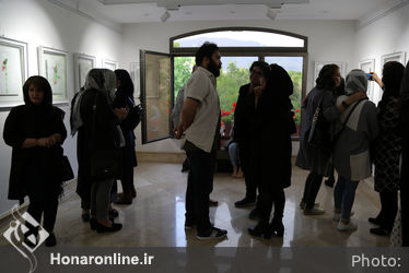 نمایشگاه نقاشی احمدرضا احمدی با عنوان "هزار اقاقیا در چشم تو هیچ بود" در گالری کاما