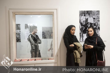 افتتاح نمایشگاه "عکس روزهای انقلاب"