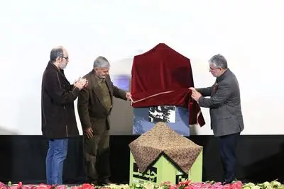 علم و هنر دو بال سینمای مستند هستند