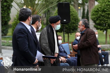 نشست صمیمی رئیس جمهور با هنرمندان و فعالان عرصه فرهنگ و هنر