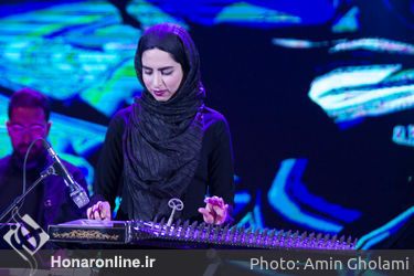 اجرای فرزاد فرخ در سی و هفتمین جشنواره موسیقی فجر