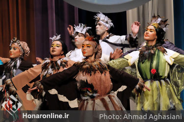 نمایش کودک "پر پر، سیمرغ، پر" در تالار هنر