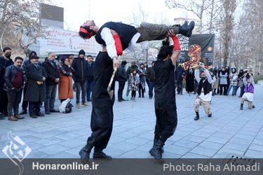 اجرای نمایش‌ «آکوستیک مین» در چهل و یکمین جشنواره تئاتر فجر - پهنه رودکی