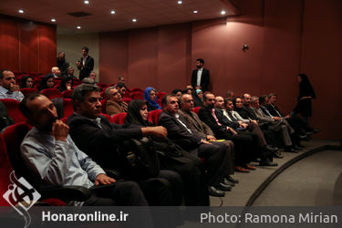 نشست تخصصی جایگاه پوشاک در پدافند غیر عامل