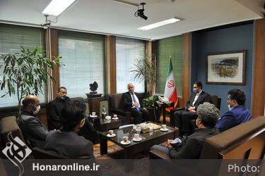 دیدار نماینده وزارت فرهنگ و رهبر ارکستر لبنان با سیدمحمدمجتبی حسینی