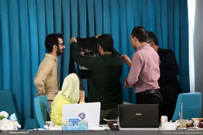 رونمایی از آثار طراحی شده برای نمایشگاه لباس عاشورایی