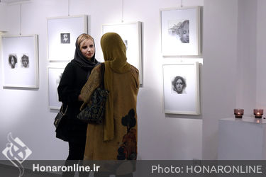 نمایشگاه نقاشی خط طراحی محسن کرمی در گالری مژده