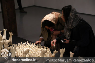 نمایشگاه گروهی "در ستایش خاک" در گالری طراحان آزاد