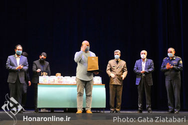 رونمایی از ۳۱ عنوان کتاب دفاع مقدس در ۴۰ سالگی آغاز حماسه و شهادت