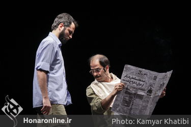 اجرای نمایش "پچ پچه های پشت خط نبرد" در پردیس تئاتر شهرزاد