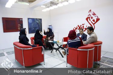 غرفه هنرآنلاین در چهارمین روز بیست و سومین نمایشگاه مطبوعات (1)