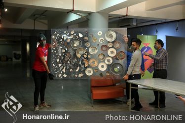 تحویل آثار هنرمندان به چهاردهمین جشنواره هنرهای تجسمی فجر