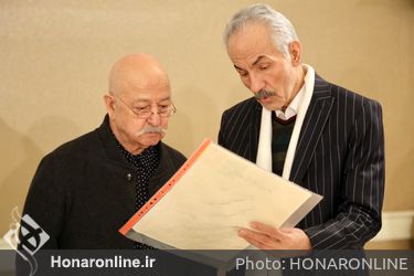 داوری نخستین جایزه بین‌المللی خوشنویسی "یاس یاسمین"
