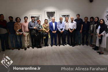 نمایشگاه طراحی‌های کیومرث کیاست در گالری ساربان