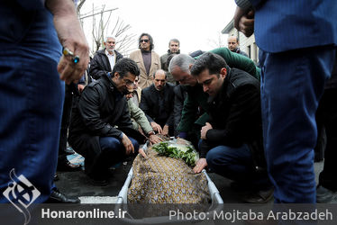 مراسم تشییع پیکر "حسن حاجی نوری" در خانه هنرمندان