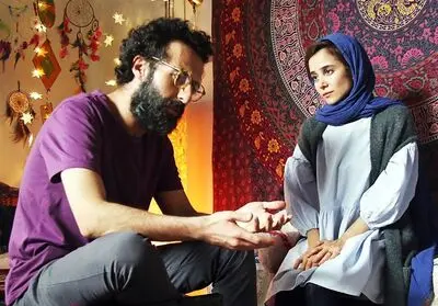 آغاز اکران آنلاین «رمانتیسم عماد و طوبا» از امشب