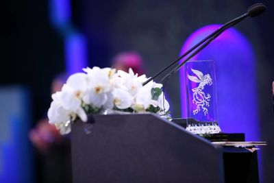 جوایز نقدی برگزیدگان جشنواره فیلم فجر ۴۲ اهدا شد