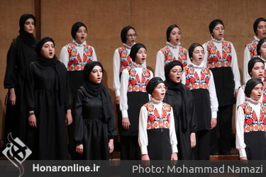 کنسرت گروه کر «تنال» در تالار رودکی