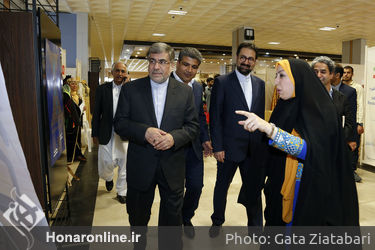 بازدید سید محمدمجتبی حسینی از نمایشگاه هشتمین جشنواره بین‌المللی مد و لباس فجر در چابهار