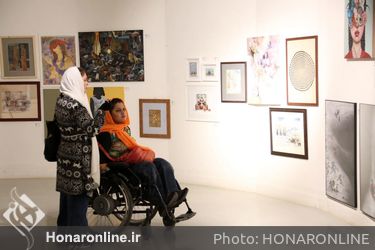 دومین بازار آثار هنری در خانه هنرمندان