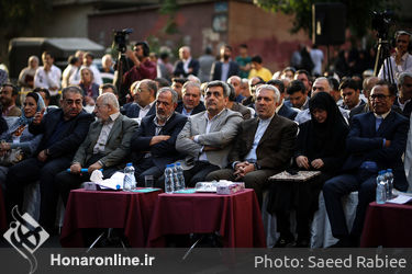 رونمایی از تابلوی گذر صنایع دستی تهران در  روز جهانی صنایع دستی