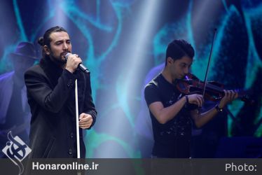 کنسرت امیر عباس گلاب در جشنواره موسیقی فجر