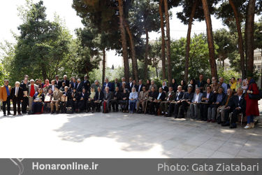تجلیل از هنرمندان پیشکسوت متولد اردیبهشت ماه و خردادماه 