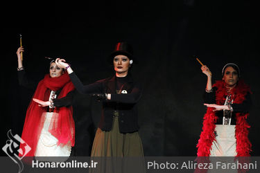 نمایش "کلفت‌ها" در موزه استاد عزت الله انتظامی‎