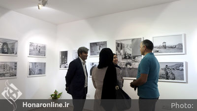 نمایشگاه عکس‌های جاوید تفضلی و سما صفایی در گالری سایه پلاس