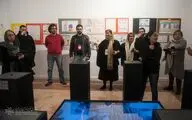 بازدید گروهی نمایشگاه‌گردان‌ها و مجموعه‌داران خارجی از نمایشگاه 