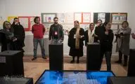بازدید گروهی نمایشگاه‌گردان‌ها و مجموعه‌داران خارجی از نمایشگاه 