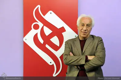 Half a Century of Journalism Through the Looking Glass