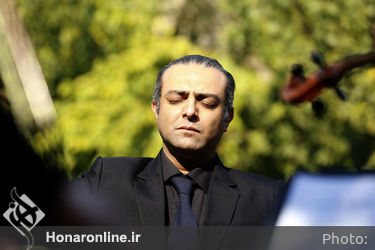 وداع با پیکر پورنگ پورشیرازی نوازنده کنترباس