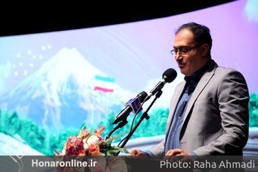 آیین شکرانه استمرار توزیع کاغذ ایرانی با حضور محمد مهدی اسماعیلی، وزیر فرهنگ و ارشاد اسلامی عصر روز چهارشنبه بیست و پنج آبان در تالار رودکی برگزار شد. 