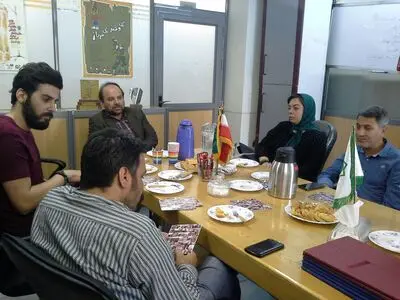 تقدیر انجمن تئاتر انقلاب و دفاع مقدس از برگزیدگان جشنواره‌ها