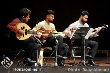 کنسرت گروه موسیقی زنده رود 