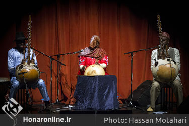 اجرای "سادیو، سانتو و بینتا" از سنگال در سی و سومین جشنواره موسیقی فجر در فرهنگسرای نیاوران