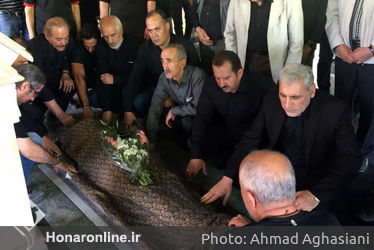مراسم تشییع پیکر مهدی آرین‌نژاد دوبلور پیشکسوت 