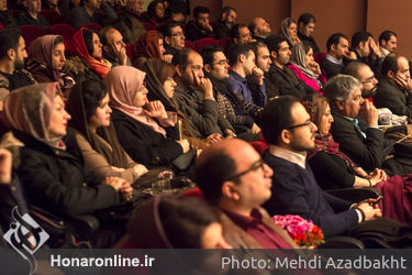 تکنوازی گیتار توسط سیمون ایوازیان و بابک ولی پور در دومین شب جشنواره موسیقی فجر