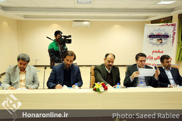 دیدار مدیران معاونت امور هنری با وزیر ارشاد