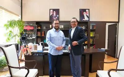 مشاعره کانون با اسماعیل آذر